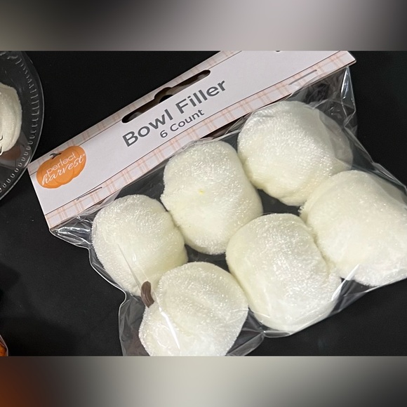 NWT Fall Decor Glass Jar with Orange and White Felt Pumpkins 1.2L Holiday - Picture 11 of 11